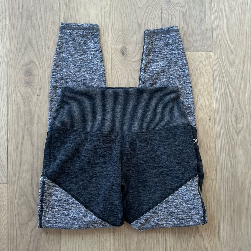 Alo Yoga Sheila Alosoft High-Waist Legging